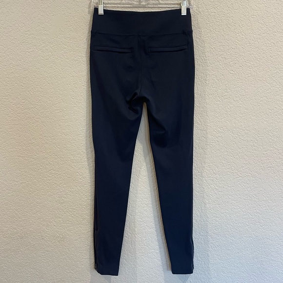 Athleta Delaney Skyline High Rise Hybrid Zippered Ankle Pants in Navy - Picture 4 of 9